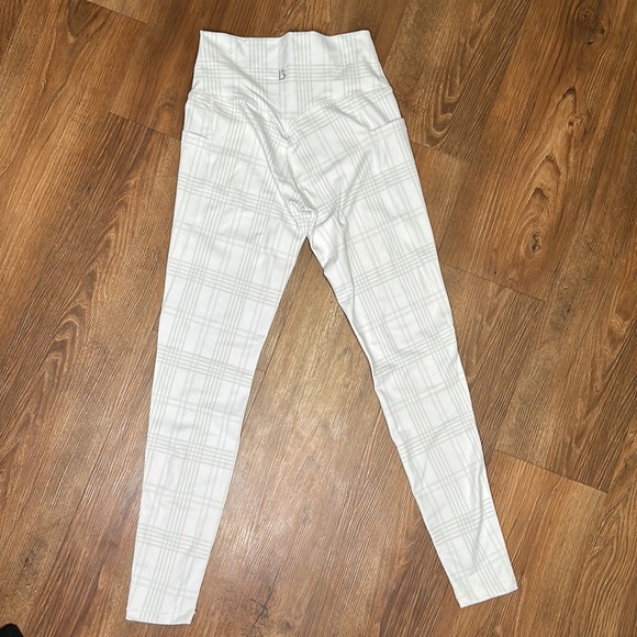 Buffbunny white plaid Limitless legging - Picture 2 of 3